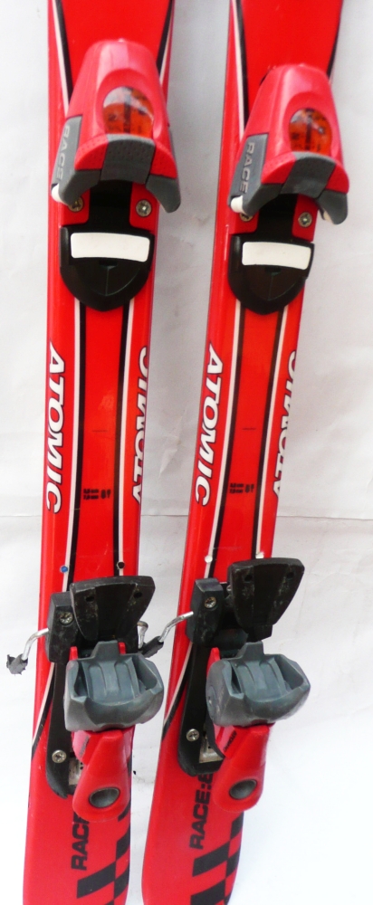 Atomic Race 8 carving síléc