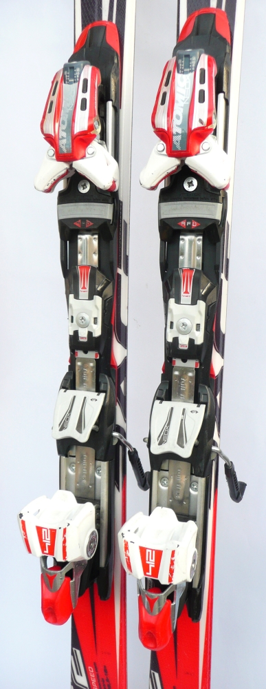 Atomic Race GS12 carving síléc