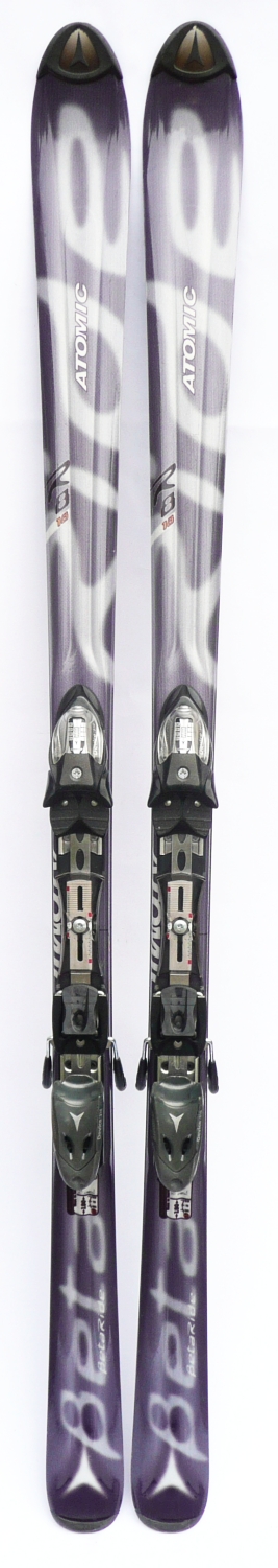 Atomic B-Ride R8.18 carving síléc