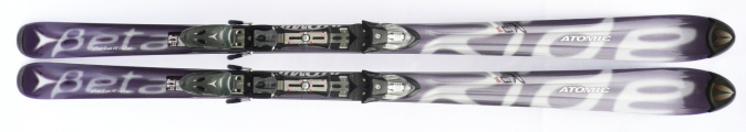 Atomic B-Ride R8.18 carving síléc
